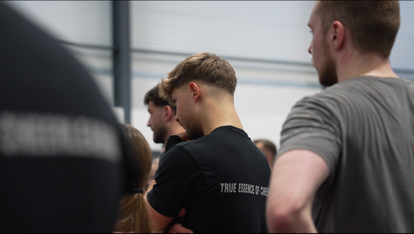 Black Tee