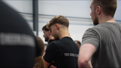 Black Tee