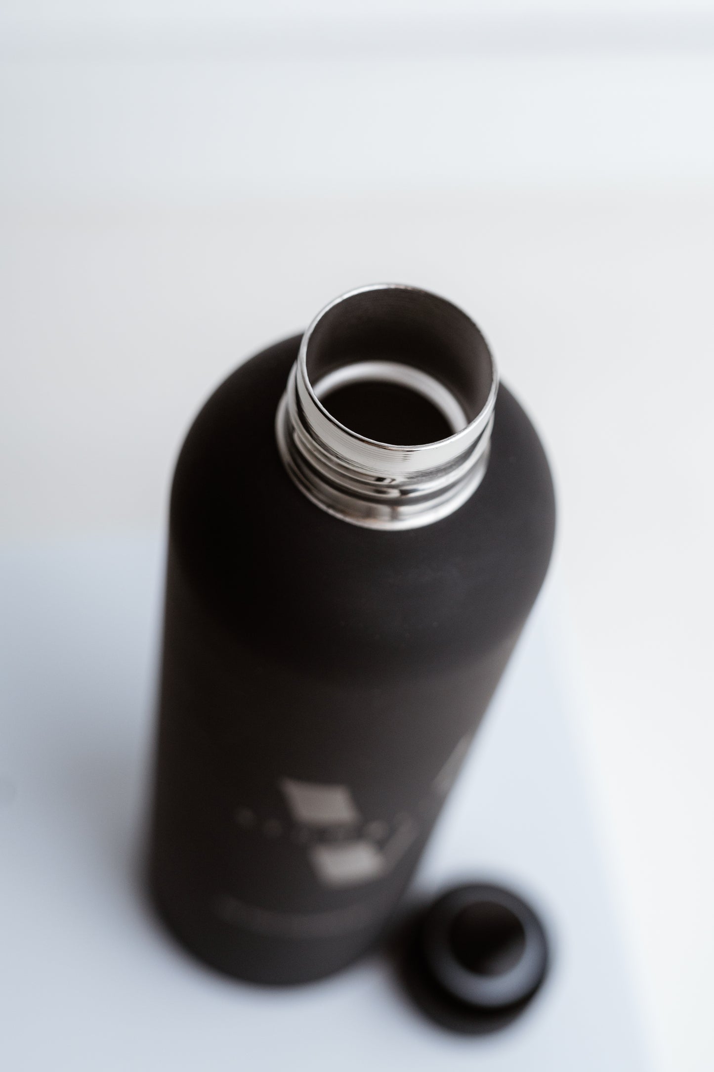 STUMBLING V Thermo-Flasche